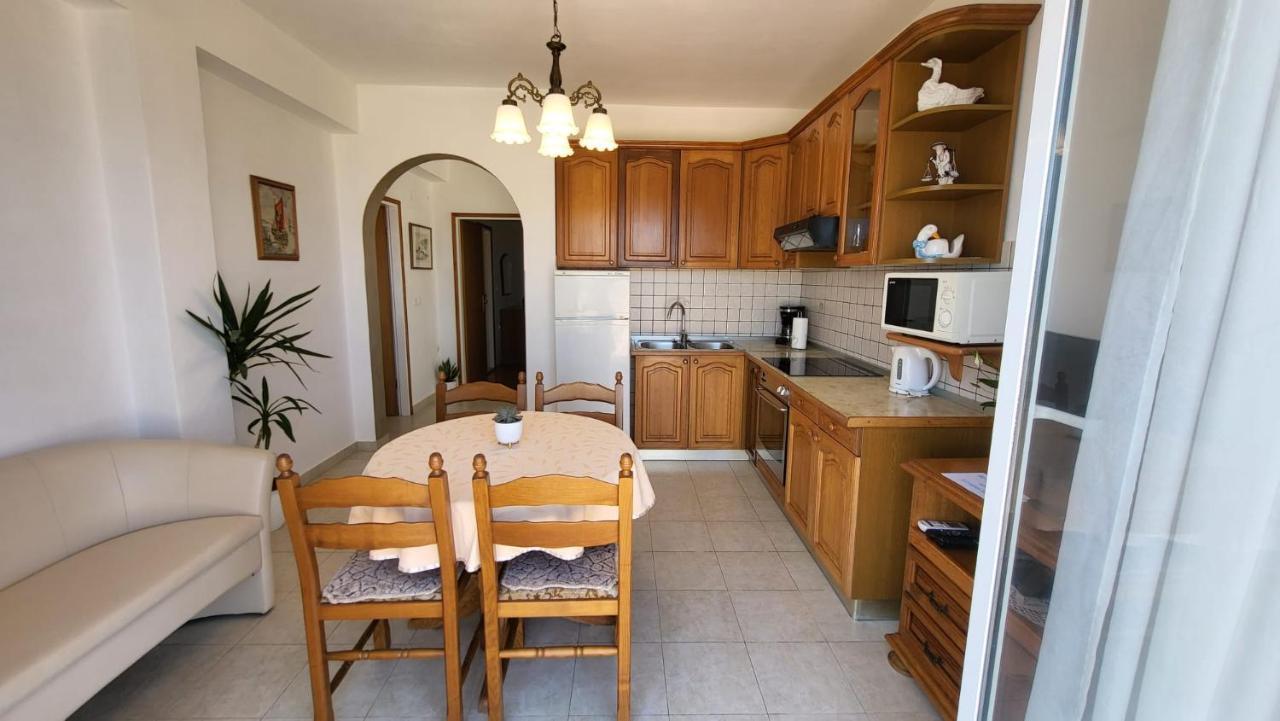 Villa Apartments Mate Cebalo Lumbarda Esterno foto