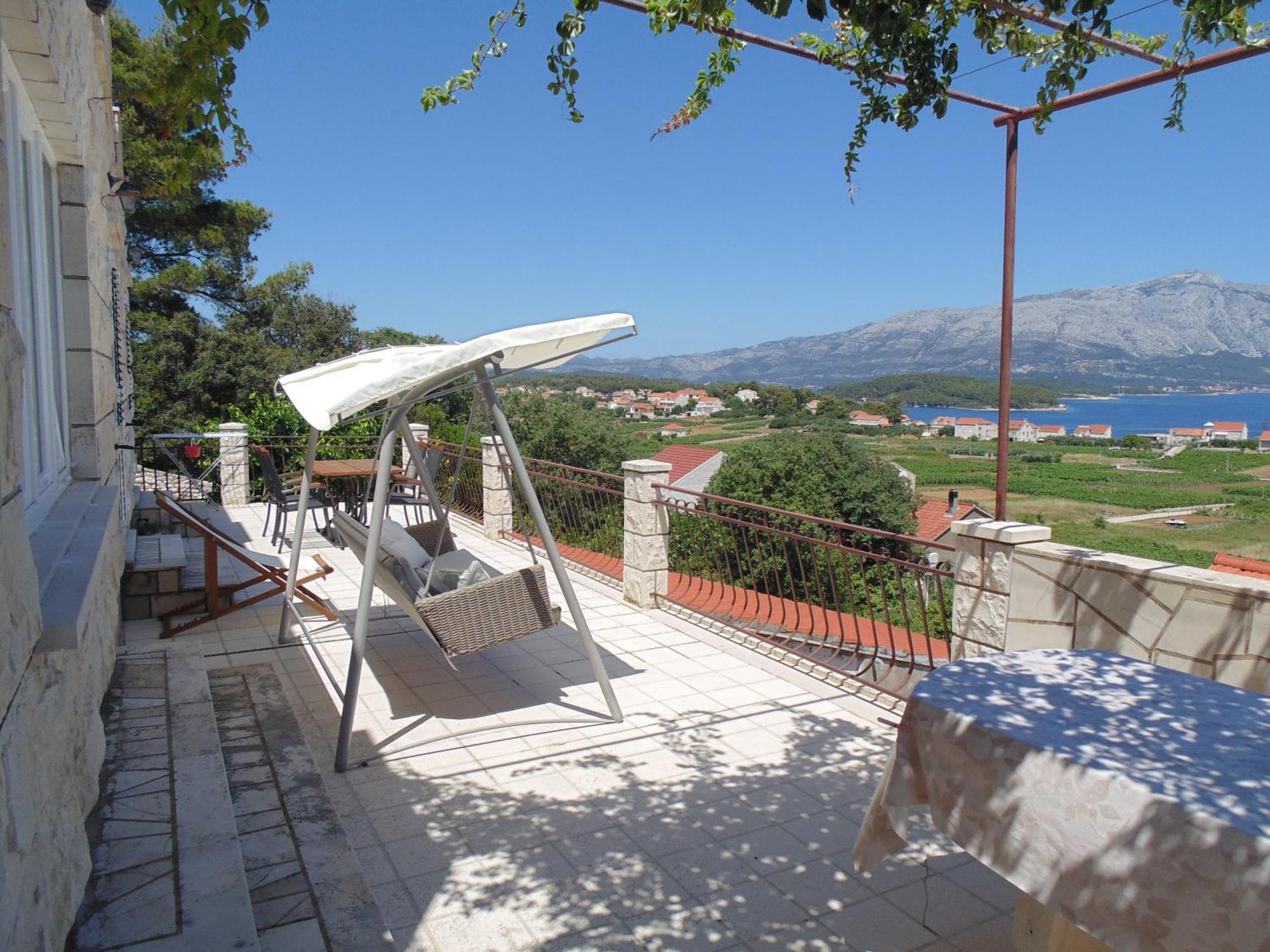 Villa Apartments Mate Cebalo Lumbarda Esterno foto